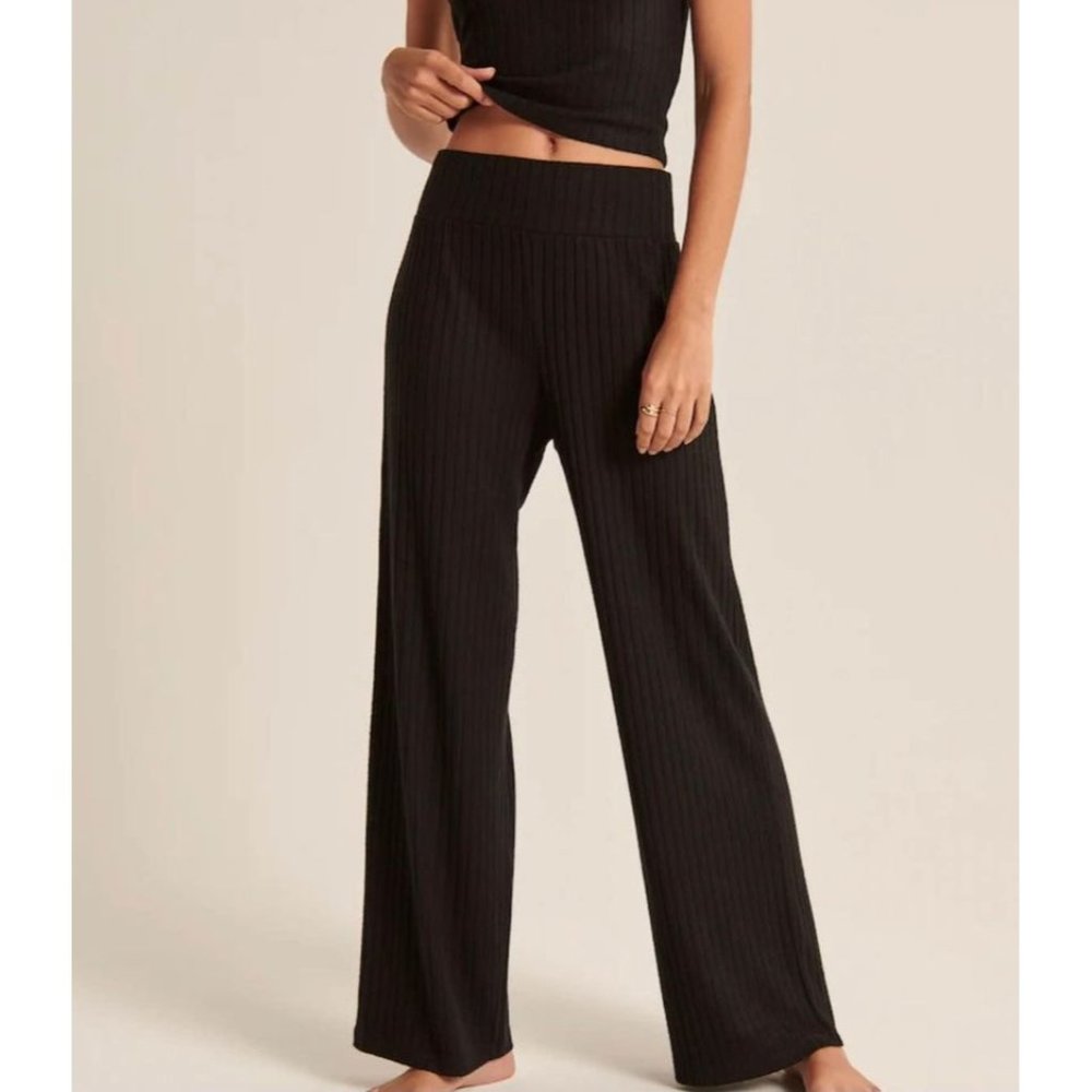 NWT Abercrombie Cozy Wide Leg Pants